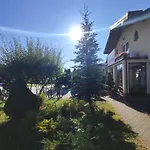 Jasmin ホテル